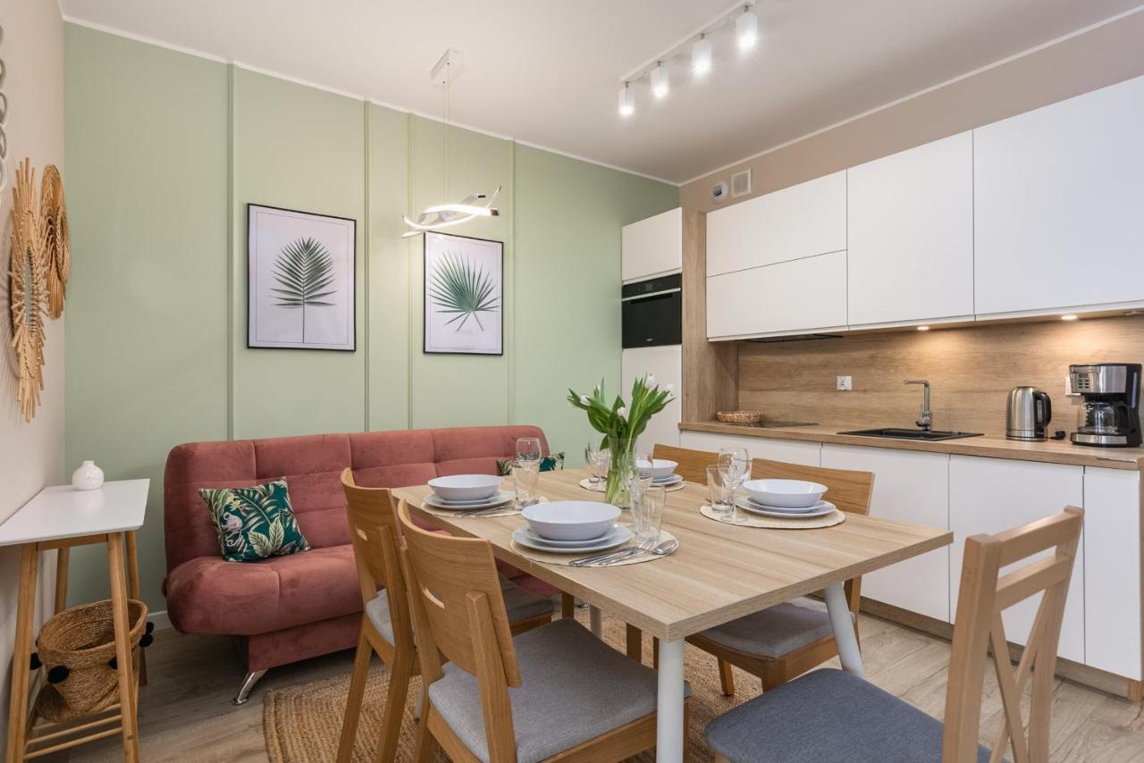 Luxurious Apartment Nadmorskie Tarasy Kolobrzeg By Renters Prestige Екстериор снимка