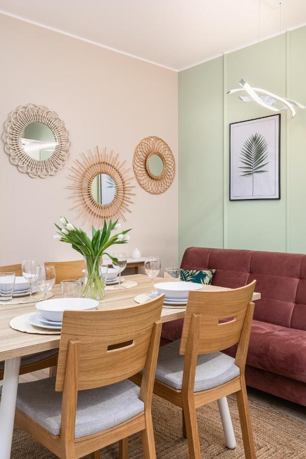Luxurious Apartment Nadmorskie Tarasy Kolobrzeg By Renters Prestige Екстериор снимка