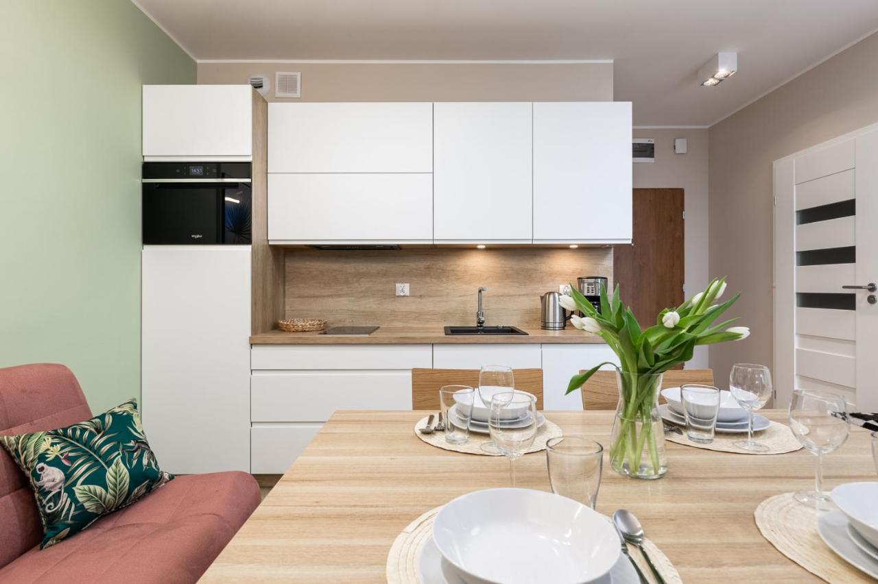 Luxurious Apartment Nadmorskie Tarasy Kolobrzeg By Renters Prestige Екстериор снимка