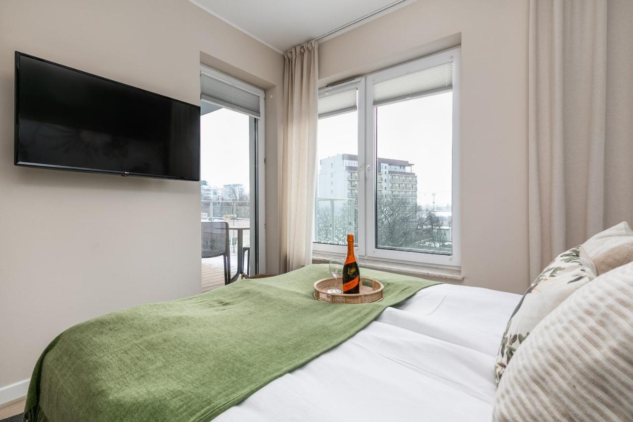 Luxurious Apartment Nadmorskie Tarasy Kolobrzeg By Renters Prestige Екстериор снимка